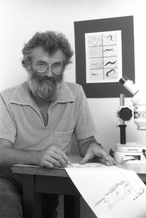John Sulston in the laboratory, c. 1985. 